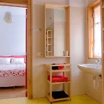 Is Auberge de jeunesse