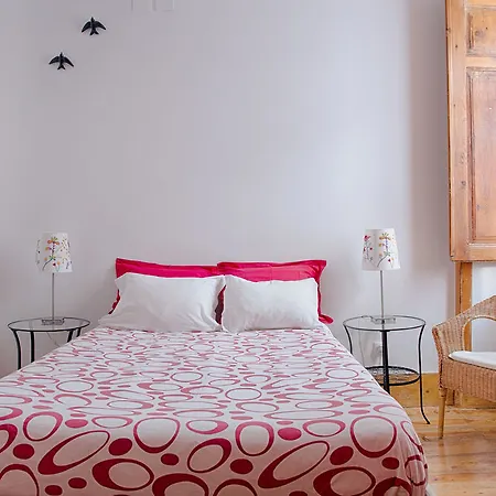 Hostal Is *