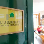 Is بيت شباب Lisboa